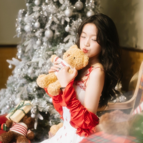 Mẫu thiết kế Photobook vuông Cá nhân, nhân vật, personal style, signature, dễ thương, cute 1759885873