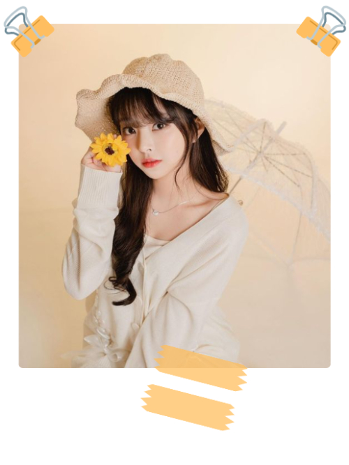 Mẫu thiết kế Bộ Ảnh Polaroid Cô gái, con gái, girl, thanh xuân, đơn giản, dễ thương 1759886505