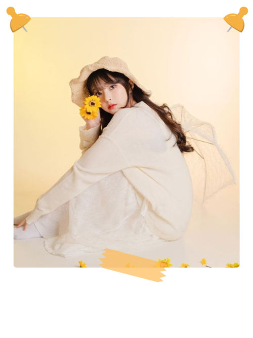 Mẫu thiết kế Bộ Ảnh Polaroid Cô gái, con gái, girl, thanh xuân, đơn giản, dễ thương 1759886505