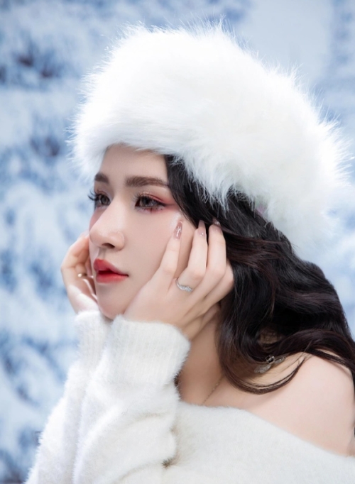 Mẫu thiết kế Photobook dọc Cá nhân, nhân vật, personal style, signature, đơn giản 1759895644
