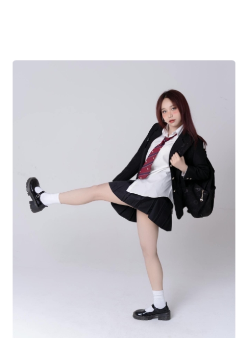 Mẫu thiết kế Photobook dọc Cá nhân, nhân vật, personal style, signature, kỷ yếu 1759886266