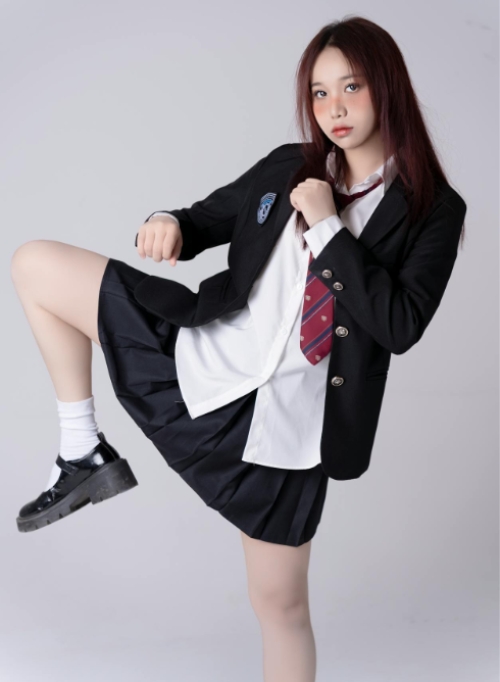 Mẫu thiết kế Photobook dọc Cá nhân, nhân vật, personal style, signature, kỷ yếu 1759886266
