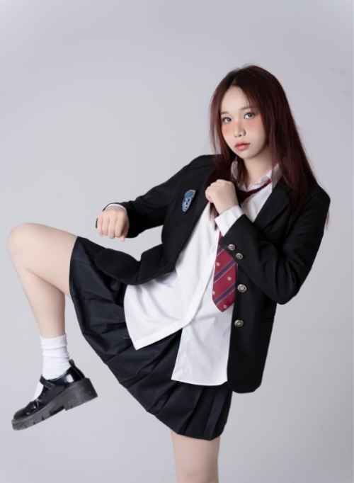 Mẫu thiết kế Photobook dọc Cá nhân, nhân vật, personal style, signature, kỷ yếu 1759886266