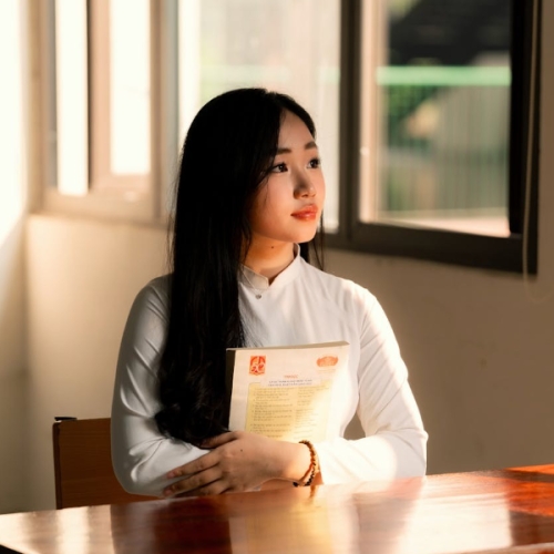 Mẫu thiết kế Photobook vuông Cá nhân, nhân vật, personal style, signature, kỷ yếu, tốt nghiệp, graduation 1759895038