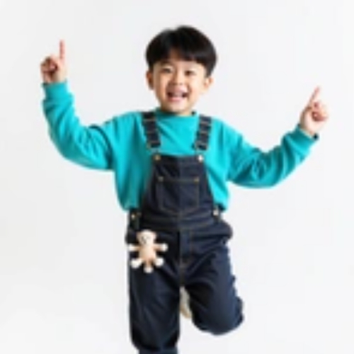 Mẫu thiết kế Photobook vuông Em bé, trẻ em, baby, kids, gia đình, family, dễ thương, cute 1759886354