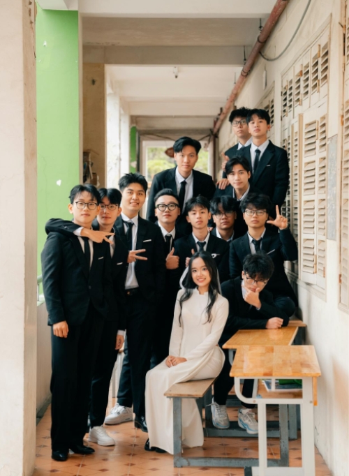 Mẫu thiết kế Photobook dọc Tốt nghiệp, graduation, kỷ yếu , Cá nhân, hội nhóm, team 1759895522