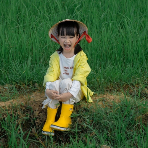 Mẫu thiết kế Photobook vuông Kỷ yếu, Gia đình, bạn bè, hội nhóm, team, tập thể, đơn giản, em bé, trẻ em, cá nhân 1759886002