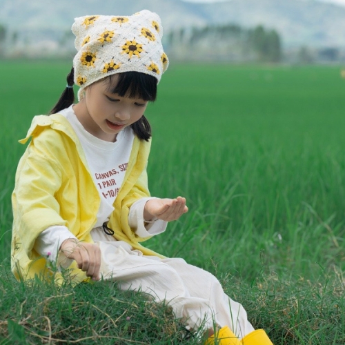 Mẫu thiết kế Photobook vuông Kỷ yếu, Gia đình, bạn bè, hội nhóm, team, tập thể, đơn giản, em bé, trẻ em, cá nhân 1759886002