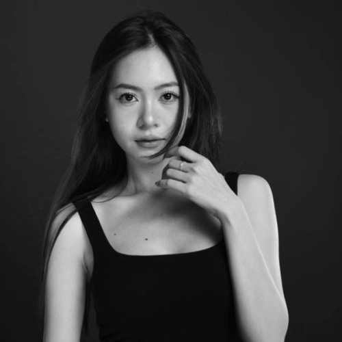 Mẫu thiết kế Photobook vuông Cô gái, girl, tạp chí, cá nhân, personal style, hiện đại, modern, simple, đơn giản 1759894856