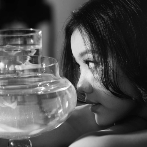 Mẫu thiết kế Photobook vuông Cô gái, girl, tạp chí, cá nhân, personal style, hiện đại, modern, simple, đơn giản 1759894856