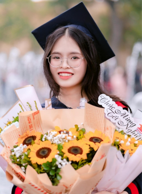 Mẫu thiết kế Photobook dọc Tốt nghiệp, graduation, kỷ yếu , Cá nhân, hội nhóm, team 1759895490