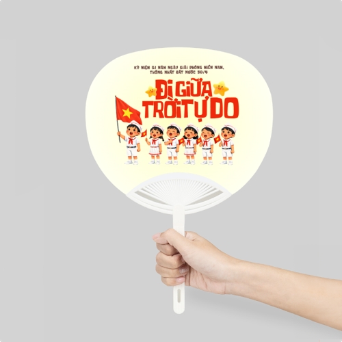 Mẫu thiết kế Quạt cầm tay Đi giữa trời tự do 1776326552
